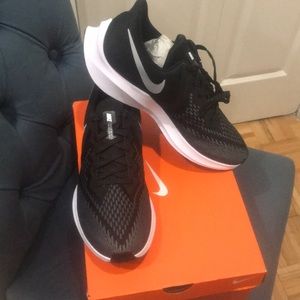 Men’s Nike Air Zoom Winflo 6